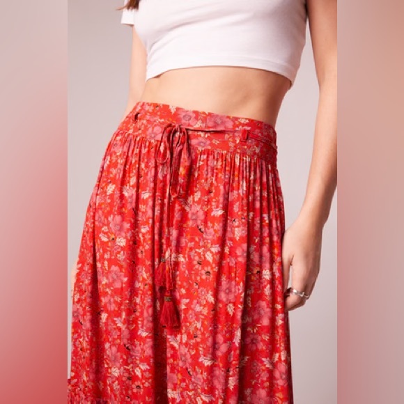 NWT Band Of The Free NINETTE CRIMSON FLORAL MAXI SKIRT Bohemian Waist Tassels - Picture 5 of 5